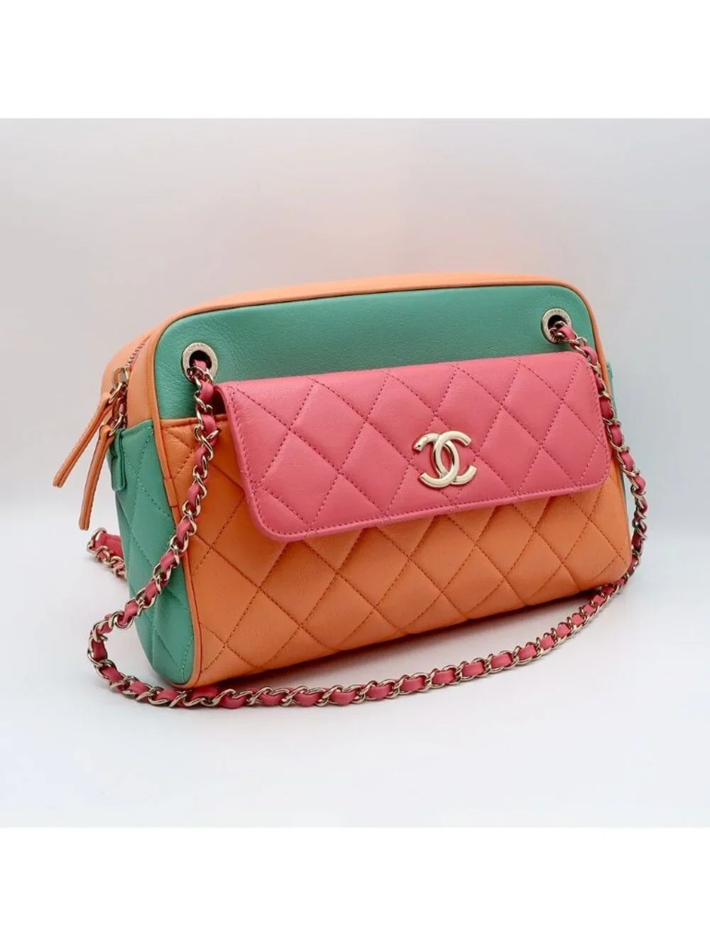 Chanel Shoulder Bag Multicolor Gold Leather CC Logo